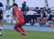 米兰体育官方网站-这配合太精彩！国足1-0中国香港，黄政宇破门，东亚杯首球到来了的简单介绍