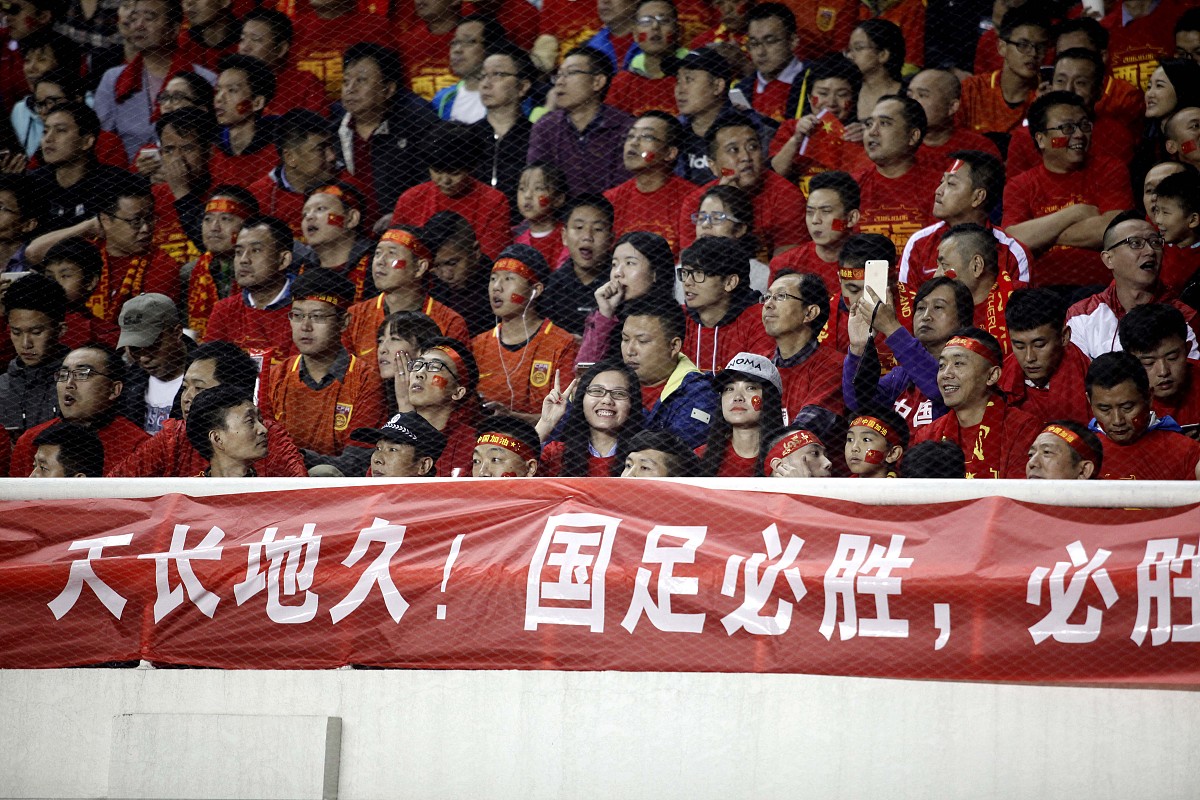 包含恒大赢得关键战役，巩固中超领先地位的词条