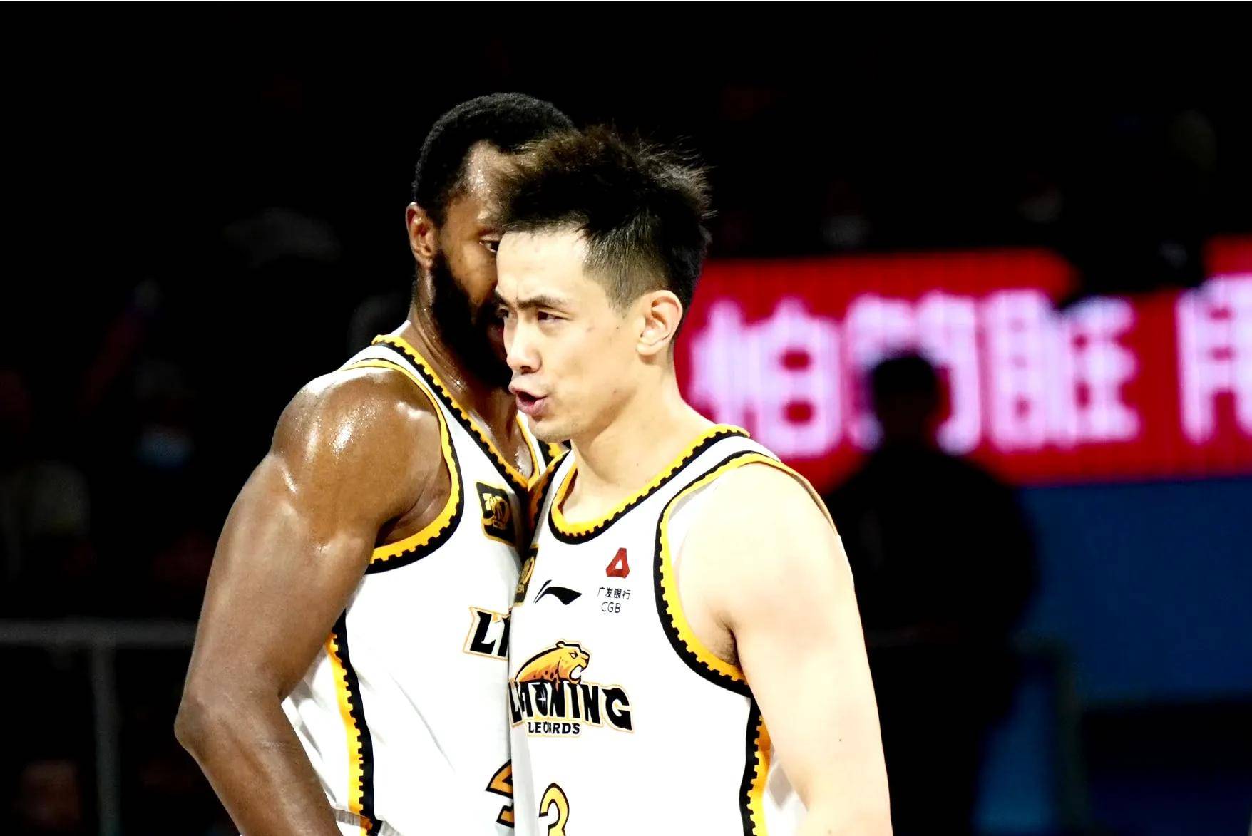 3战狂输67分！CBA冠军广厦亚冠36分惨负卫冕冠军止步八强的简单介绍