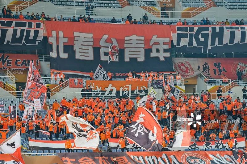 关于脚下功夫，国内足球赛事奏响进攻战歌的信息