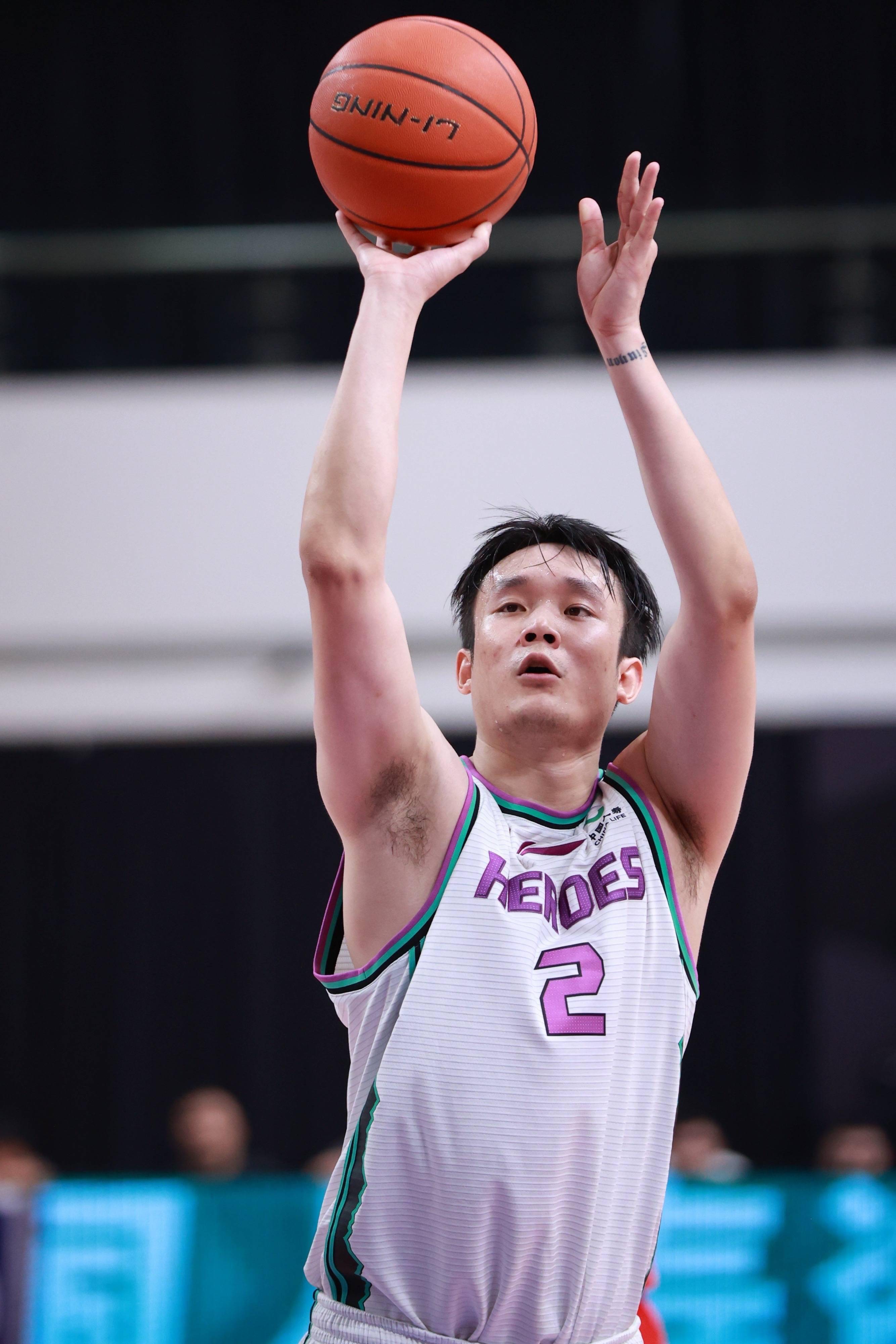 19年世界杯集锦丁彦雨航30分6板，中国男篮力克韩国(2019年世界杯男篮中国对韩国比赛视频)